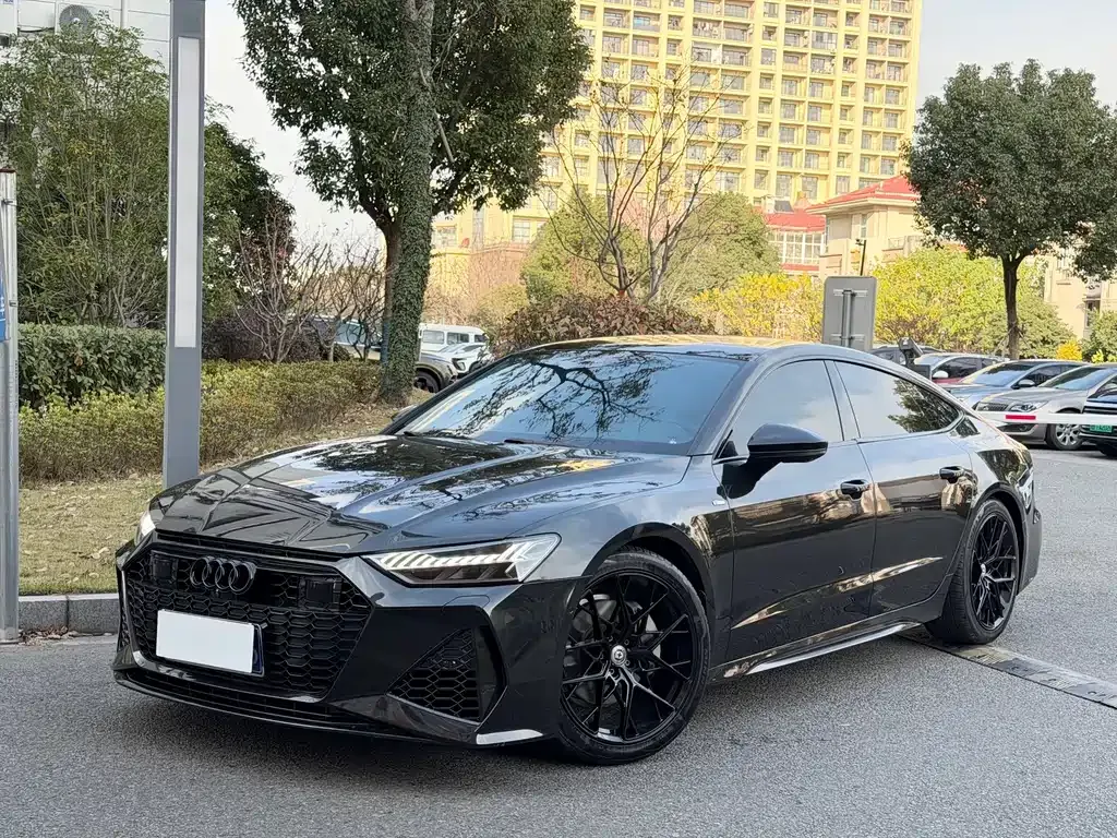 Audi A7 — фото 1