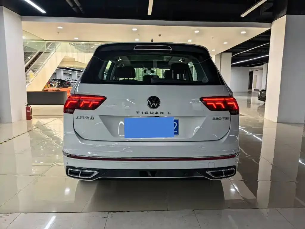 Volkswagen Tiguan L — фото 2