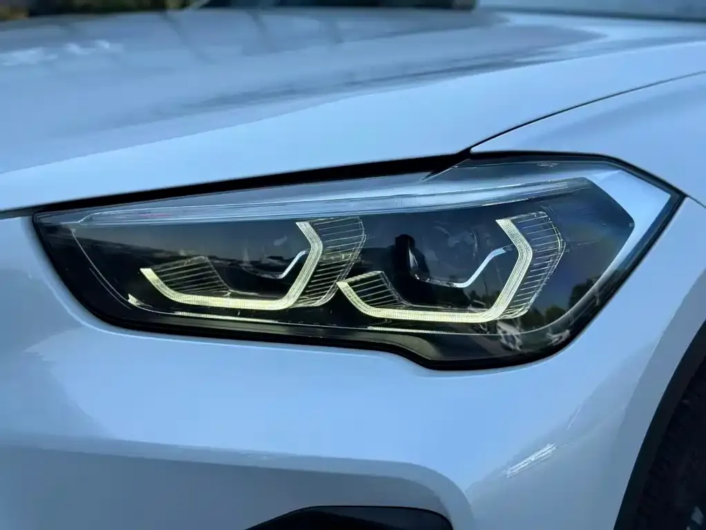 BMW X1 — фото 2