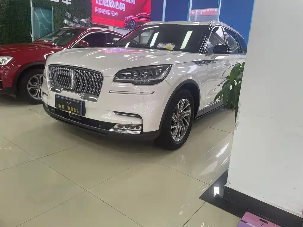 Lincoln Aviator — фото 1