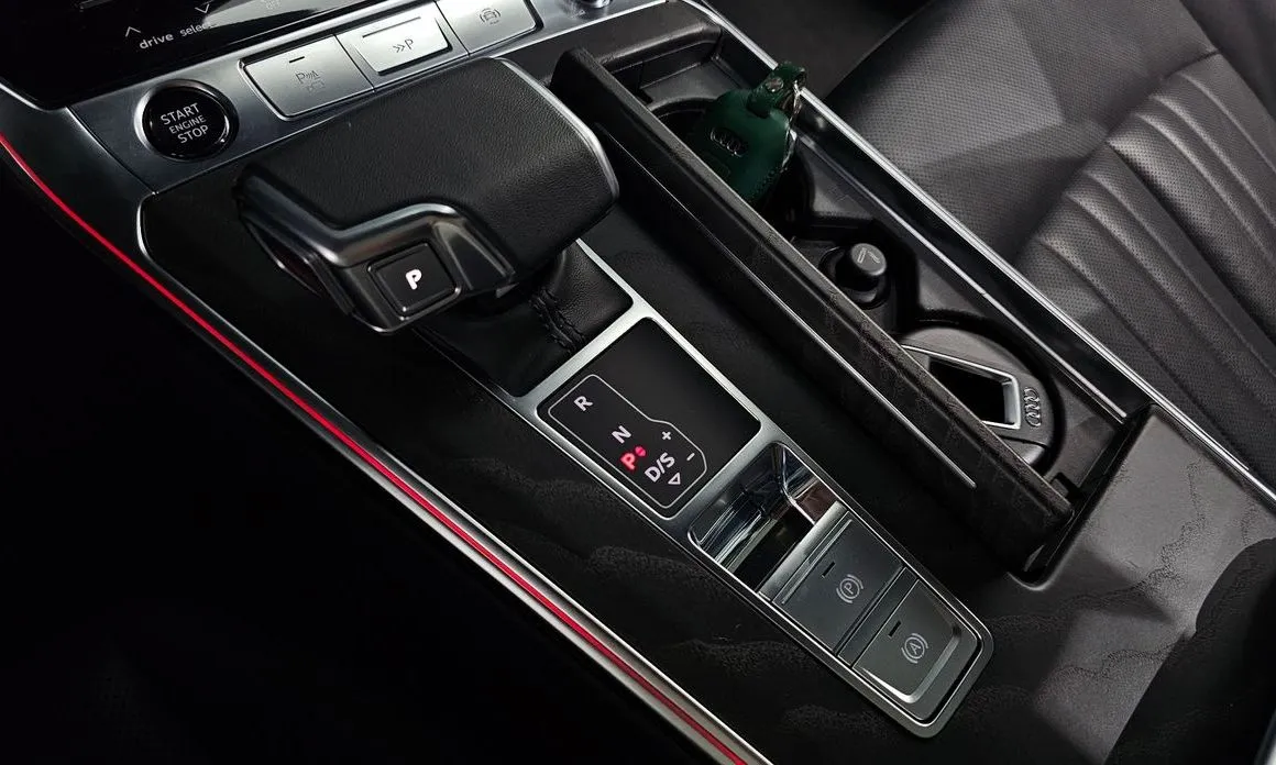 Audi A6 — фото 9