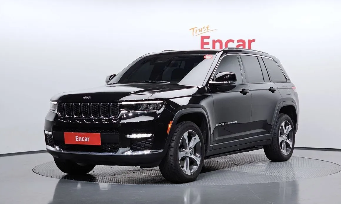 Jeep Cherokee — фото 1