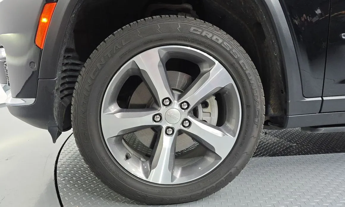 Jeep Cherokee — фото 5