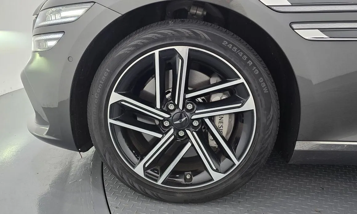 Genesis G80 — фото 10