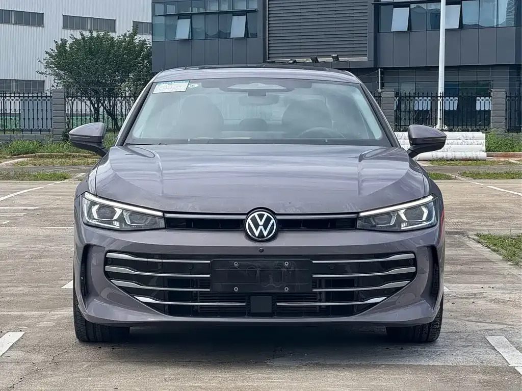 Volkswagen Passat — фото 6