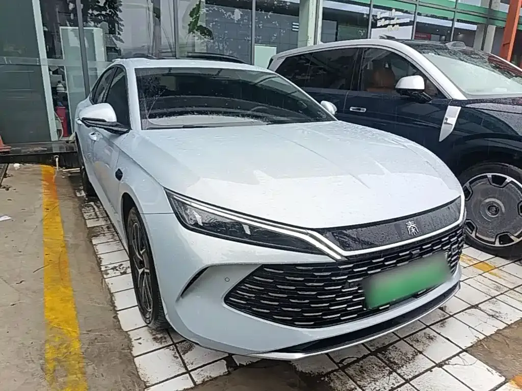 BYD Qin L — фото 6