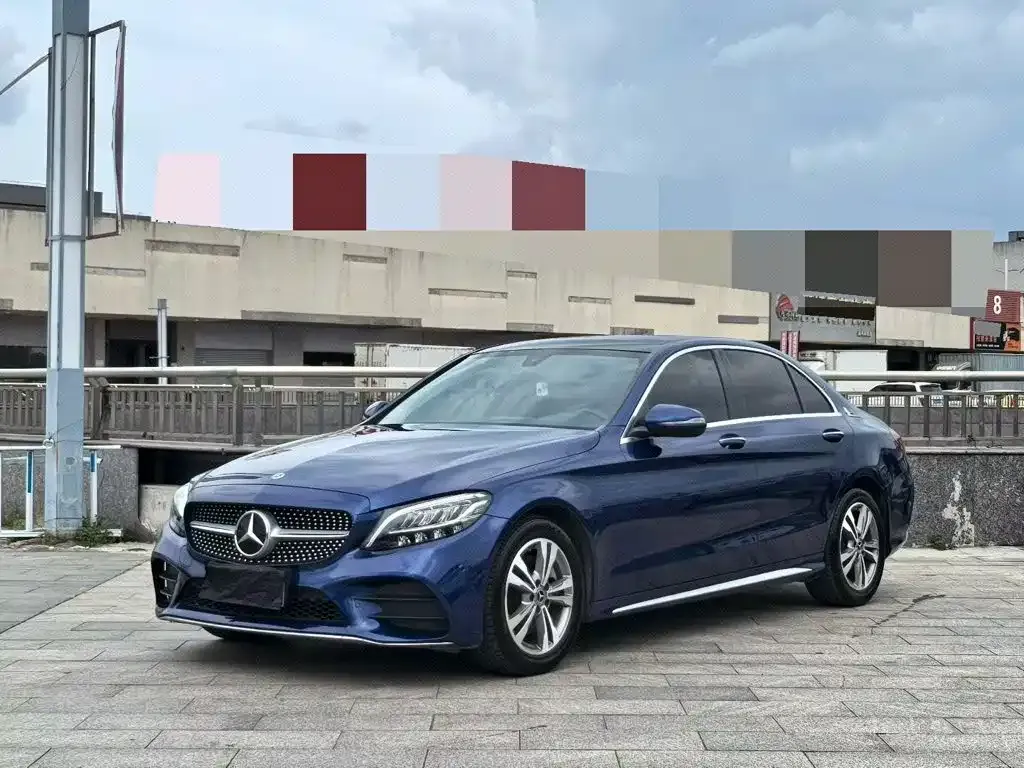 Mercedes-Benz C-Class — фото 1