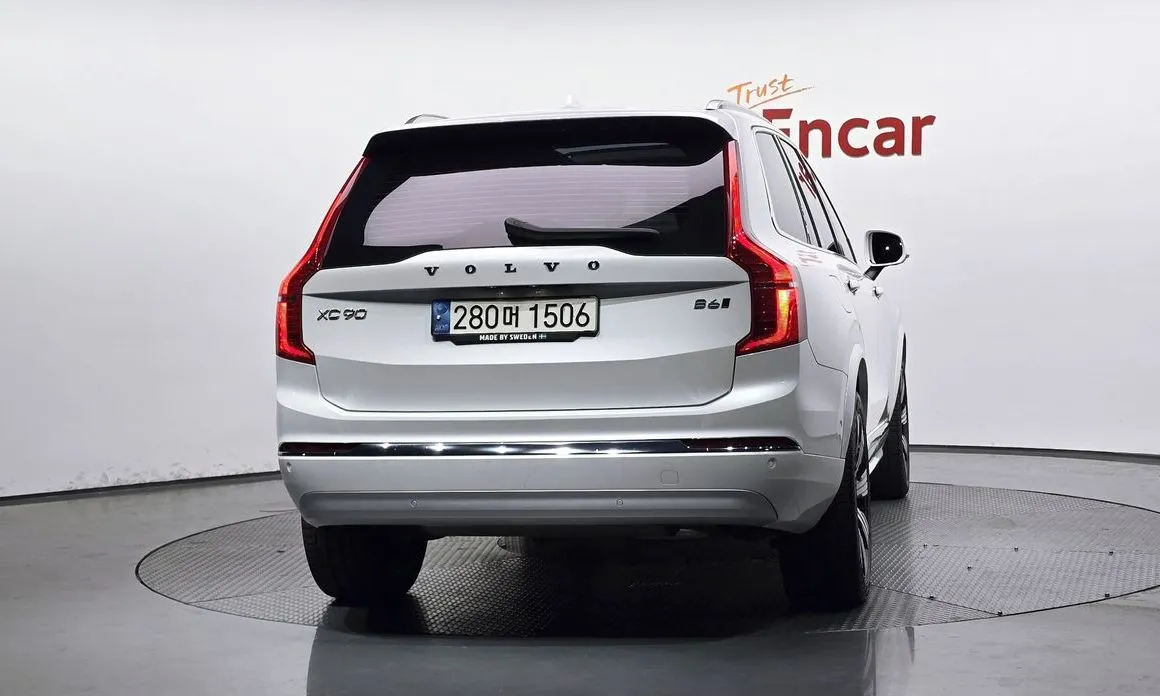 Volvo XC90 — фото 5