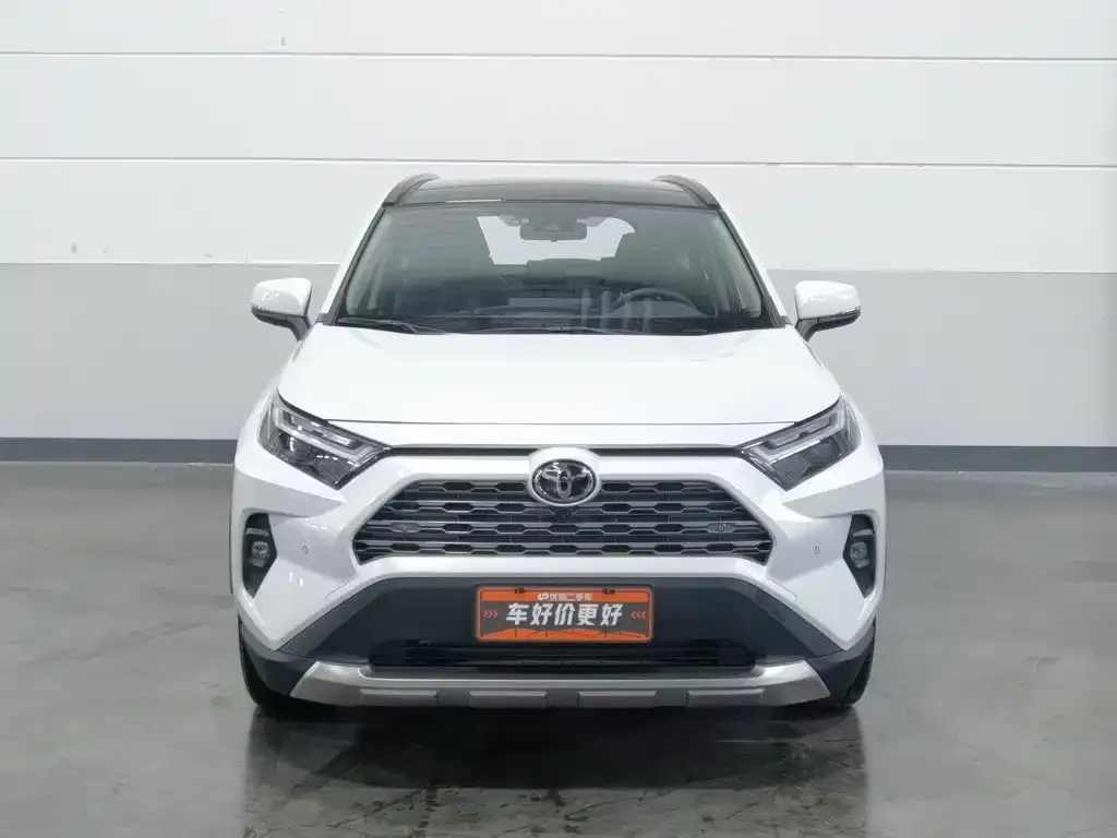 Toyota RAV4 — фото 3