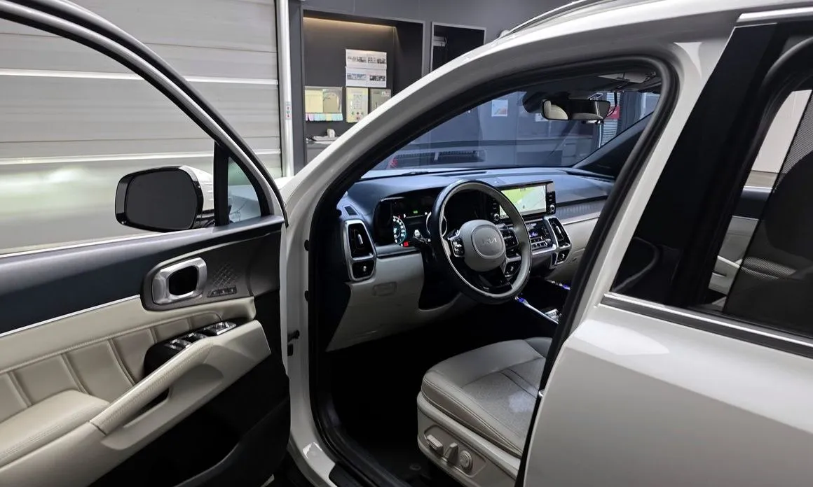 Kia Sorento — фото 8