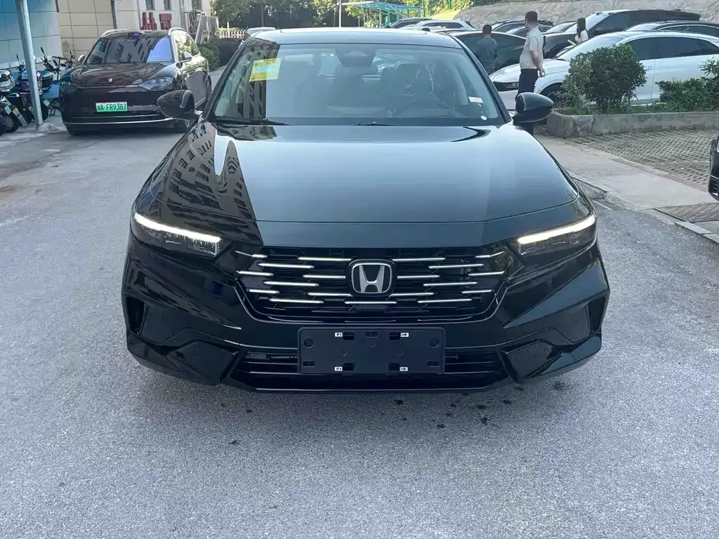 Honda Accord — фото 6