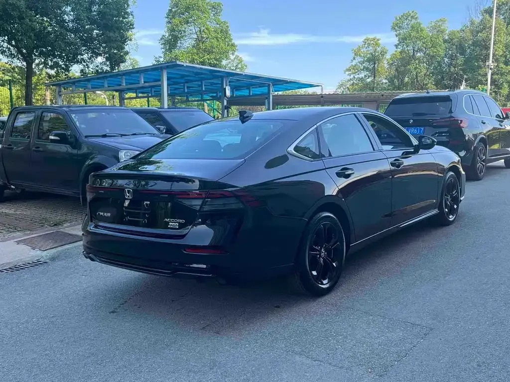 Honda Accord — фото 4