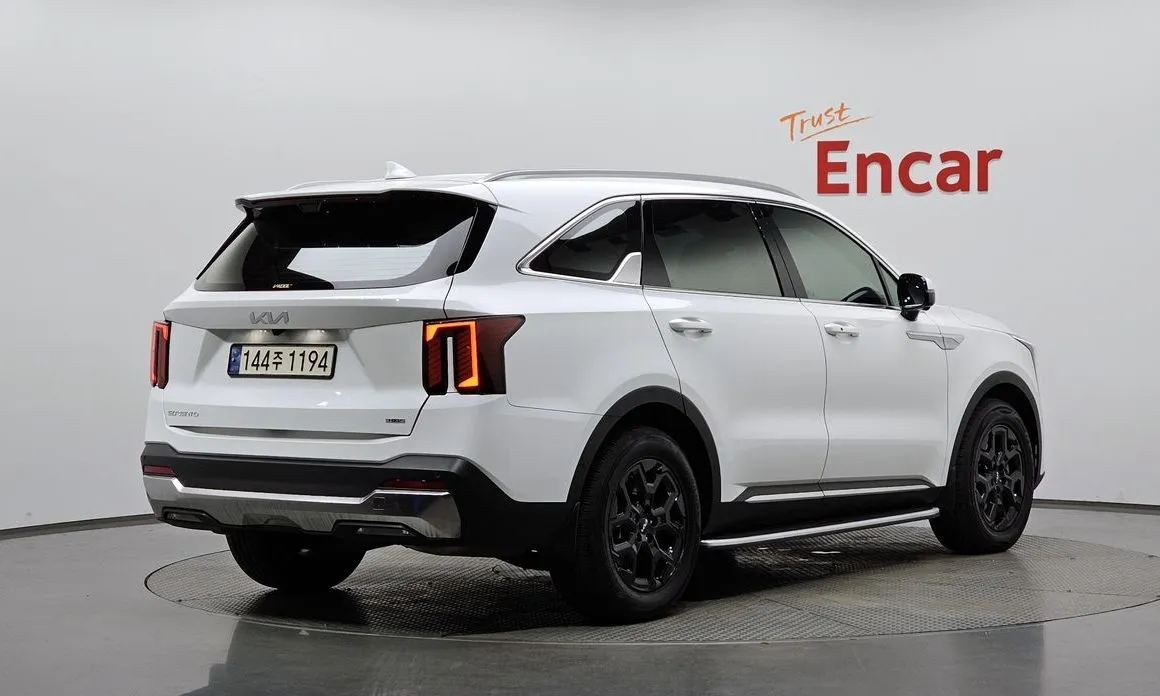 Kia Sorento — фото 3