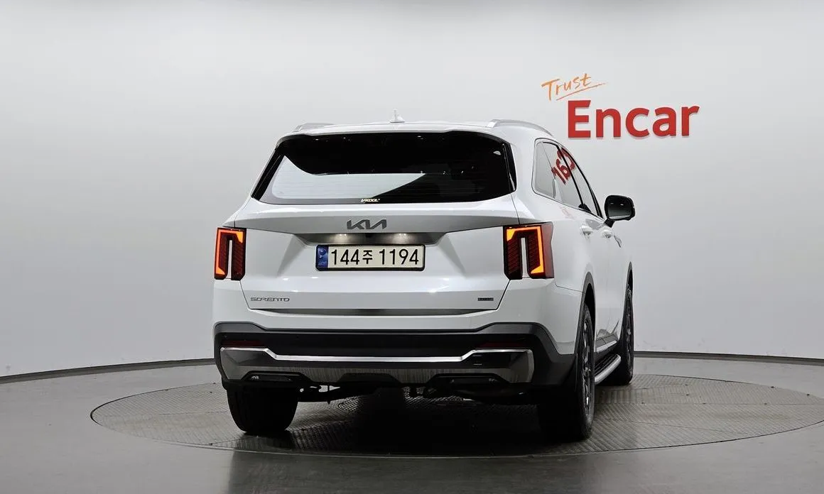 Kia Sorento — фото 4