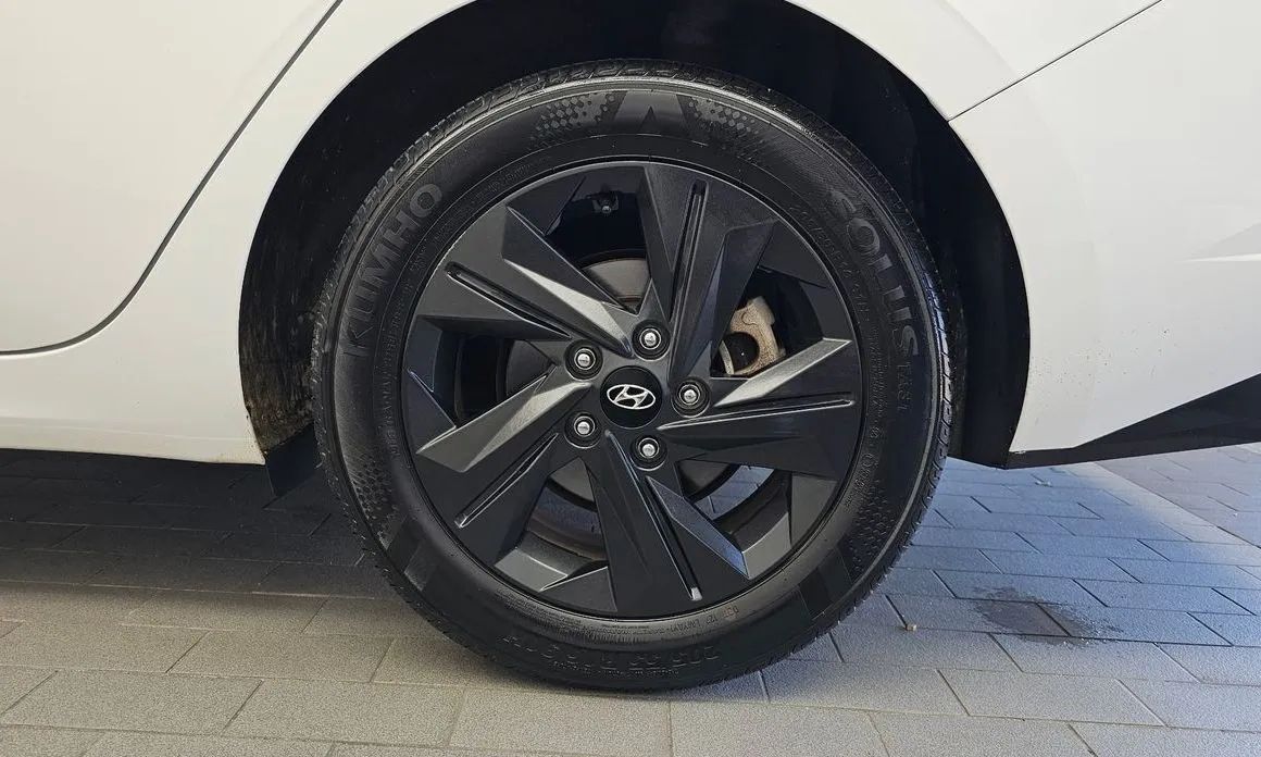 Hyundai AVANTE — фото 6