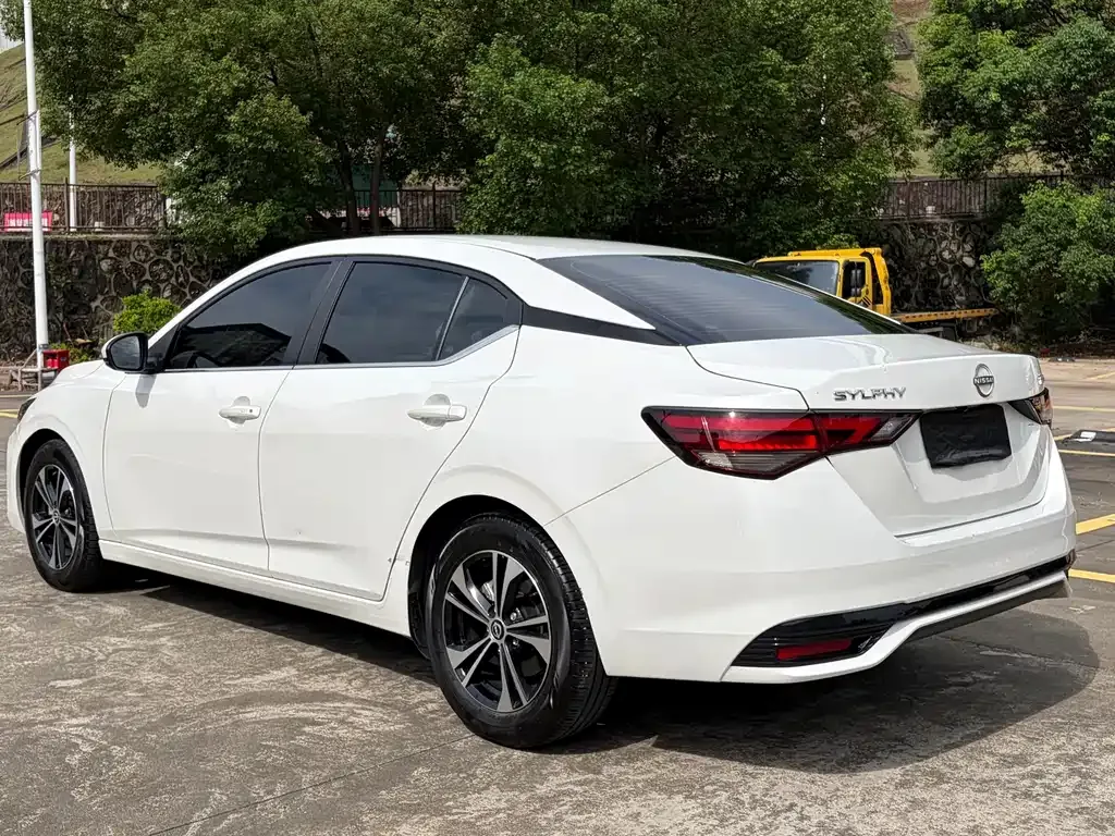 Nissan Sylphy — фото 9