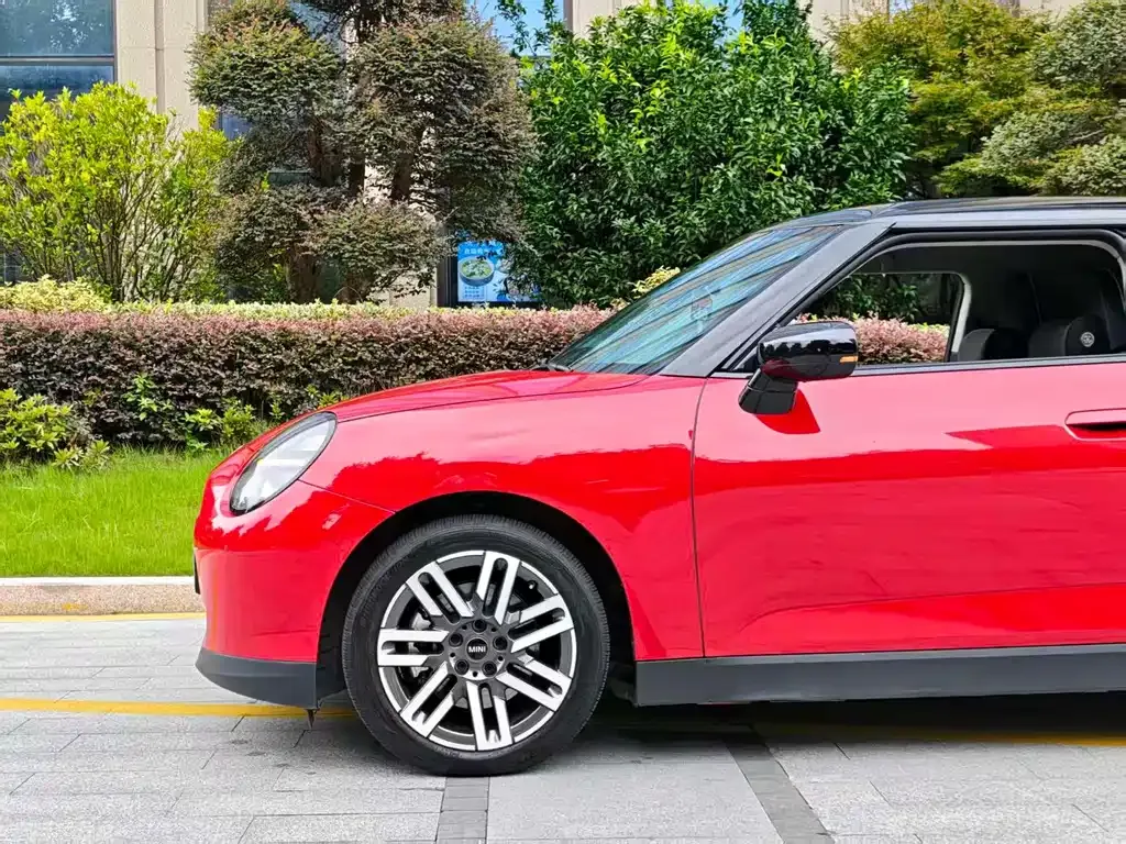 MINI Cooper EV — фото 8