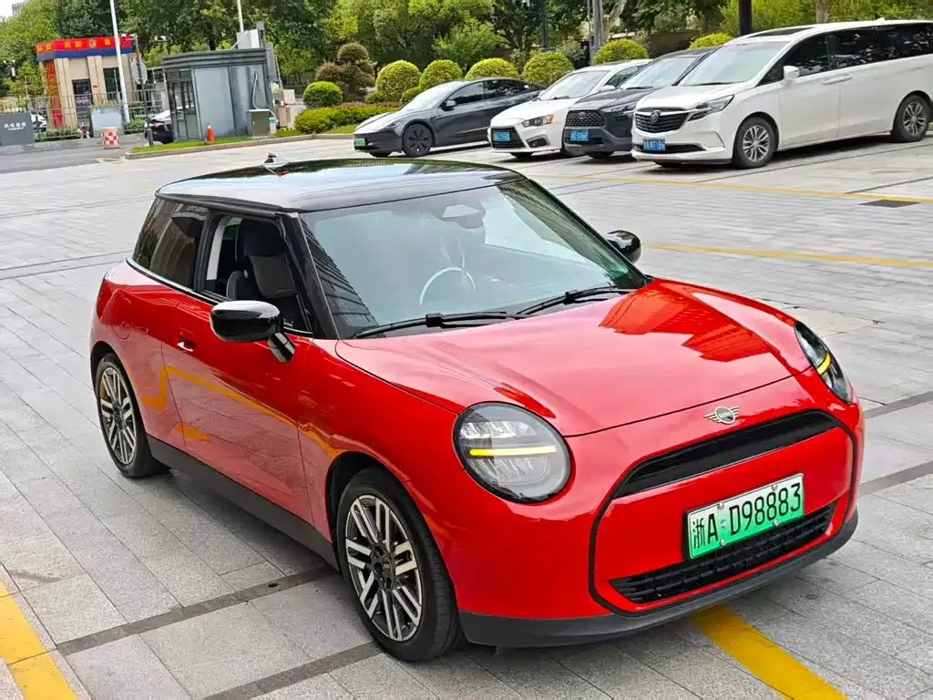 MINI Cooper EV — фото 4