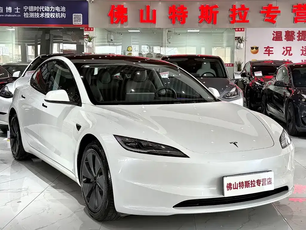 Tesla Model 3 — фото 5
