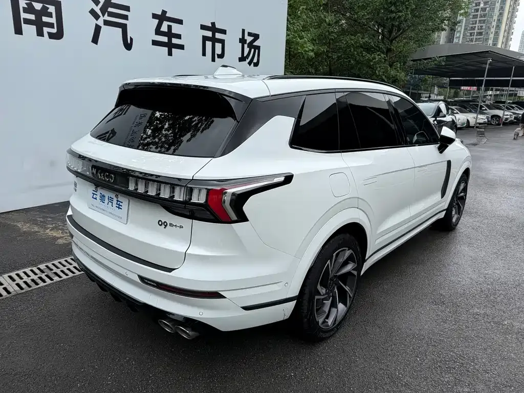 Lynk & Co 09 PHEV — фото 10