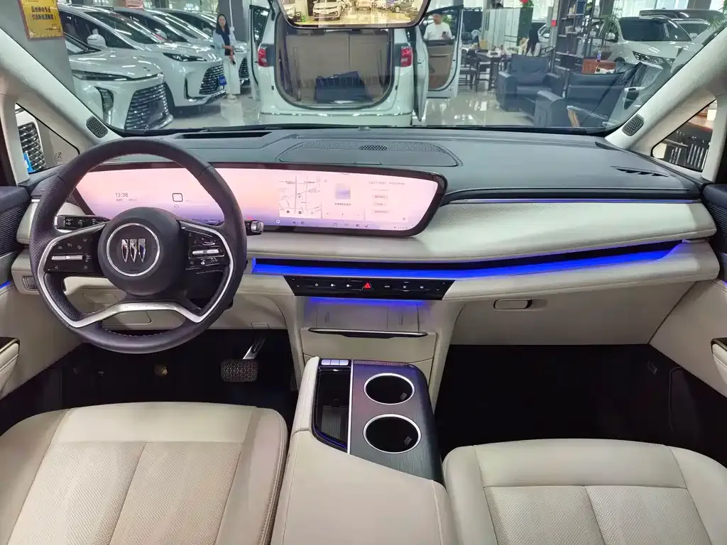 Buick GL8 Hybrid — фото 3