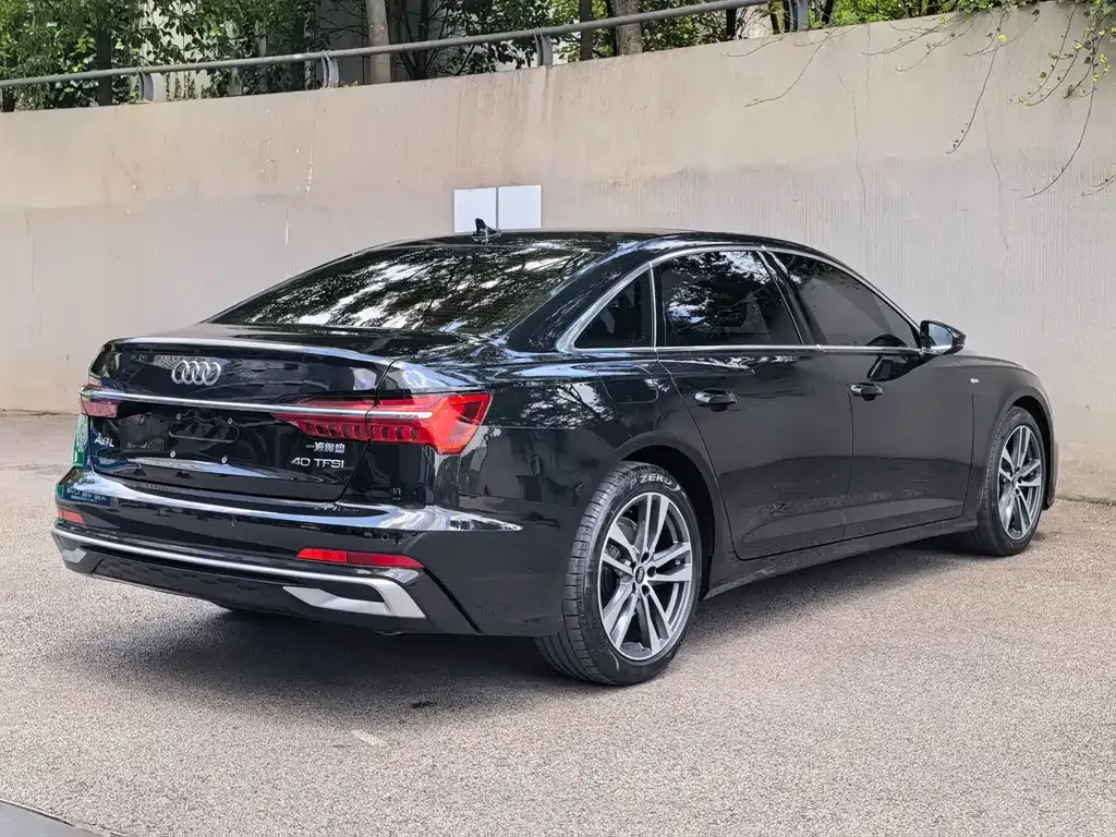 Audi A6L — фото 8