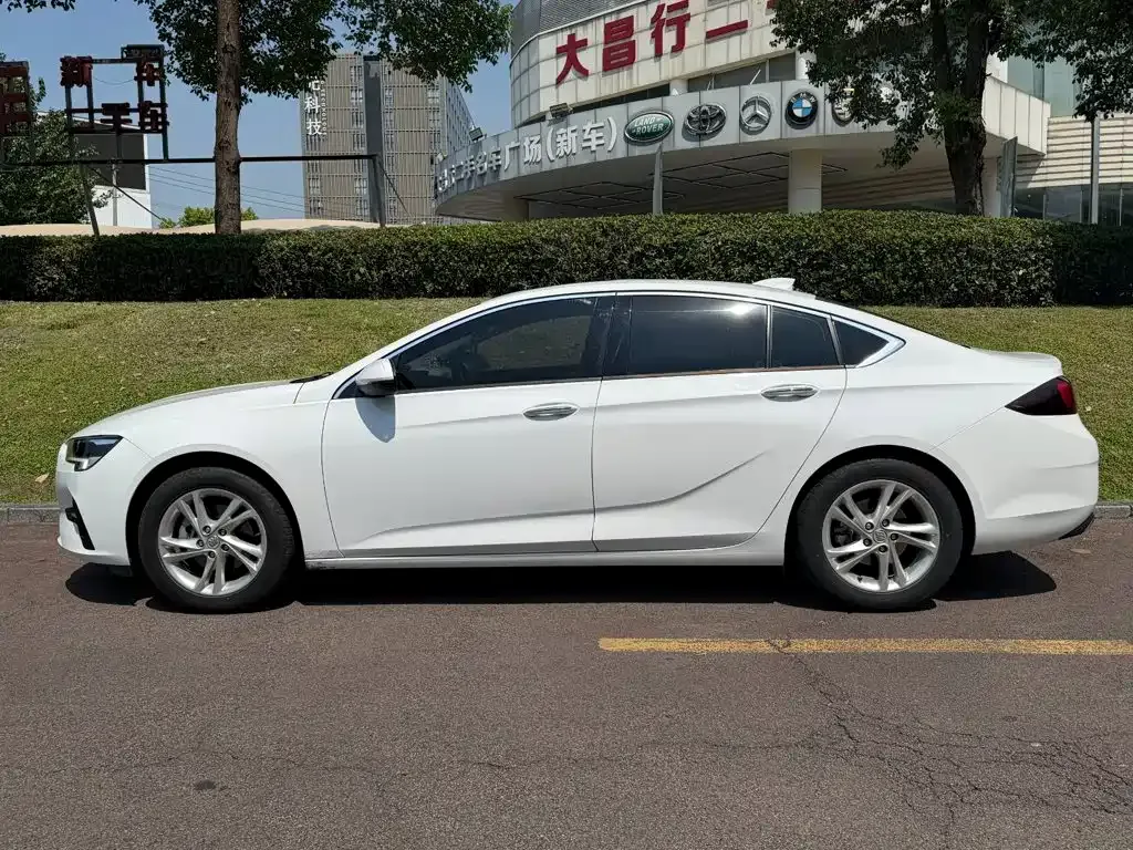Buick Regal — фото 6