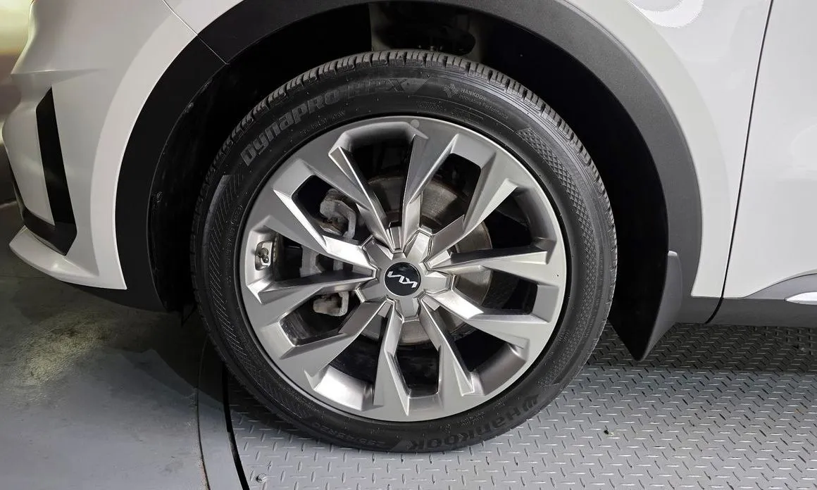 Kia Sorento — фото 8