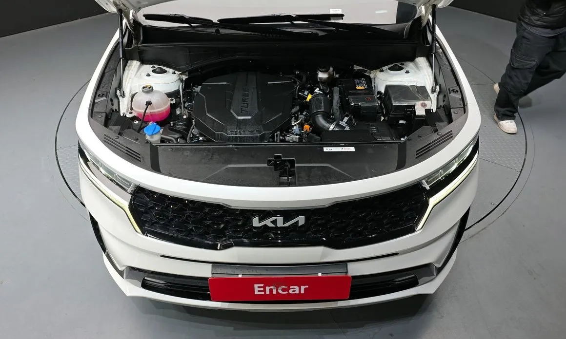 Kia Sorento — фото 7