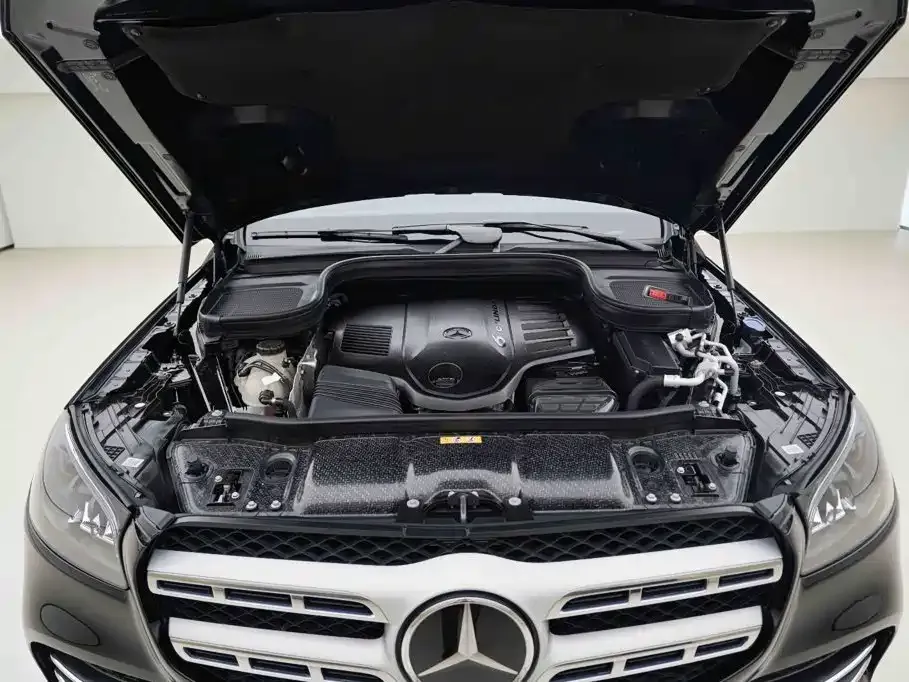 Mercedes-Benz GLS — фото 10