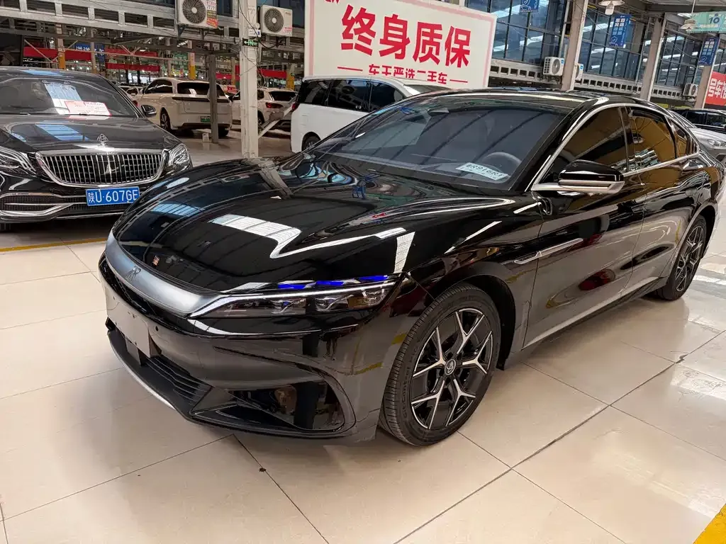 BYD Han — фото 1