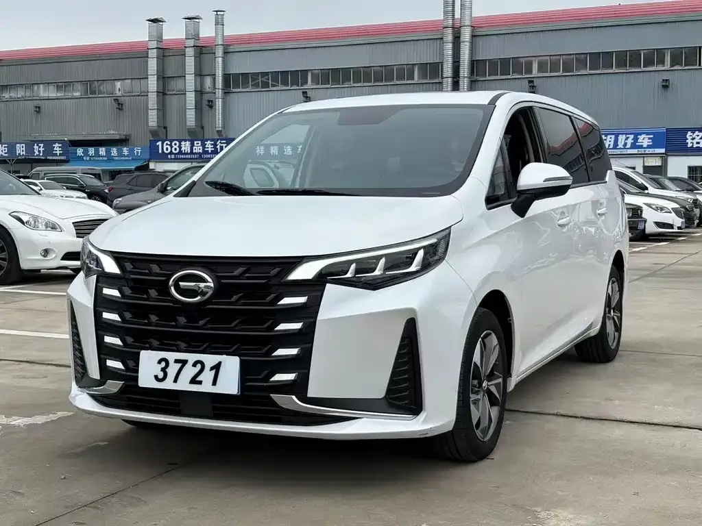 GAC Motor Trumpchi M6 — фото 1