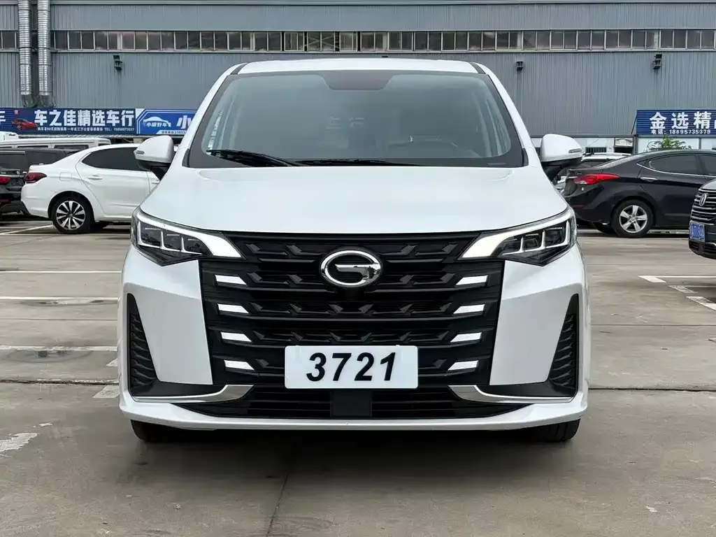 GAC Motor Trumpchi M6 — фото 9
