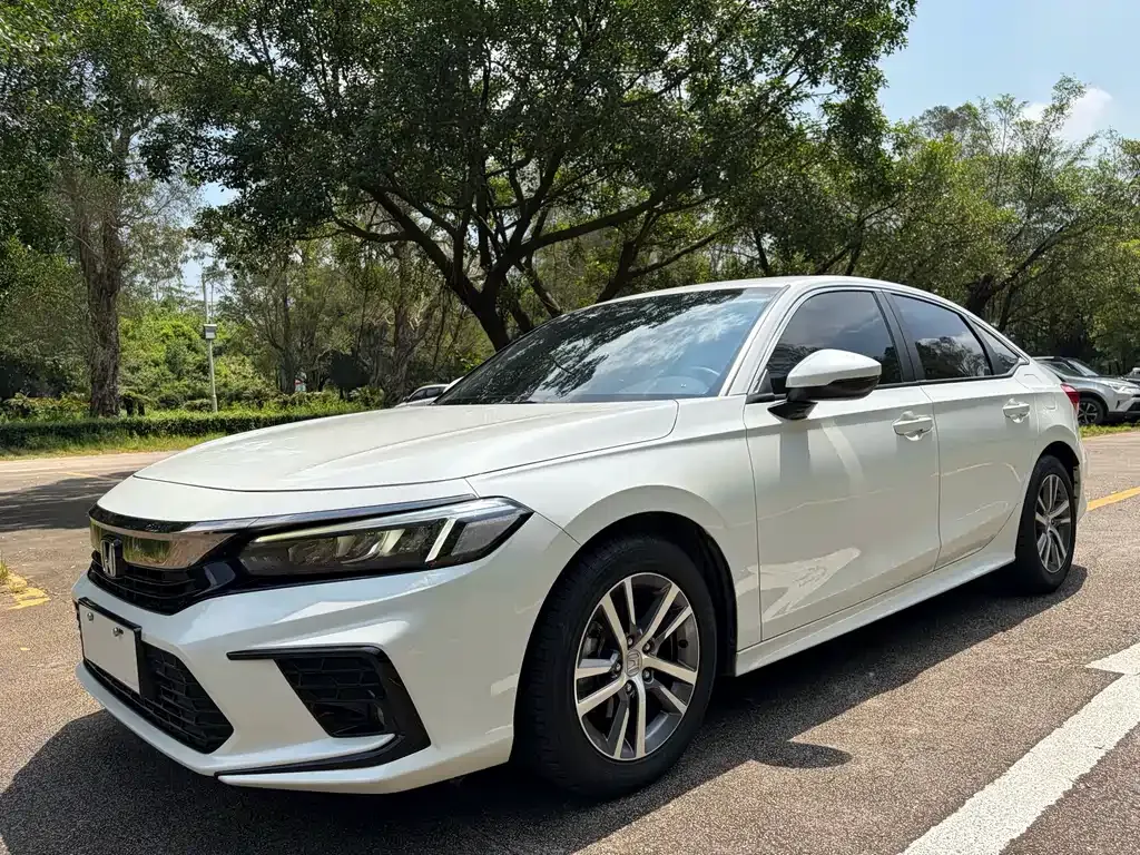 Honda Civic — фото 1