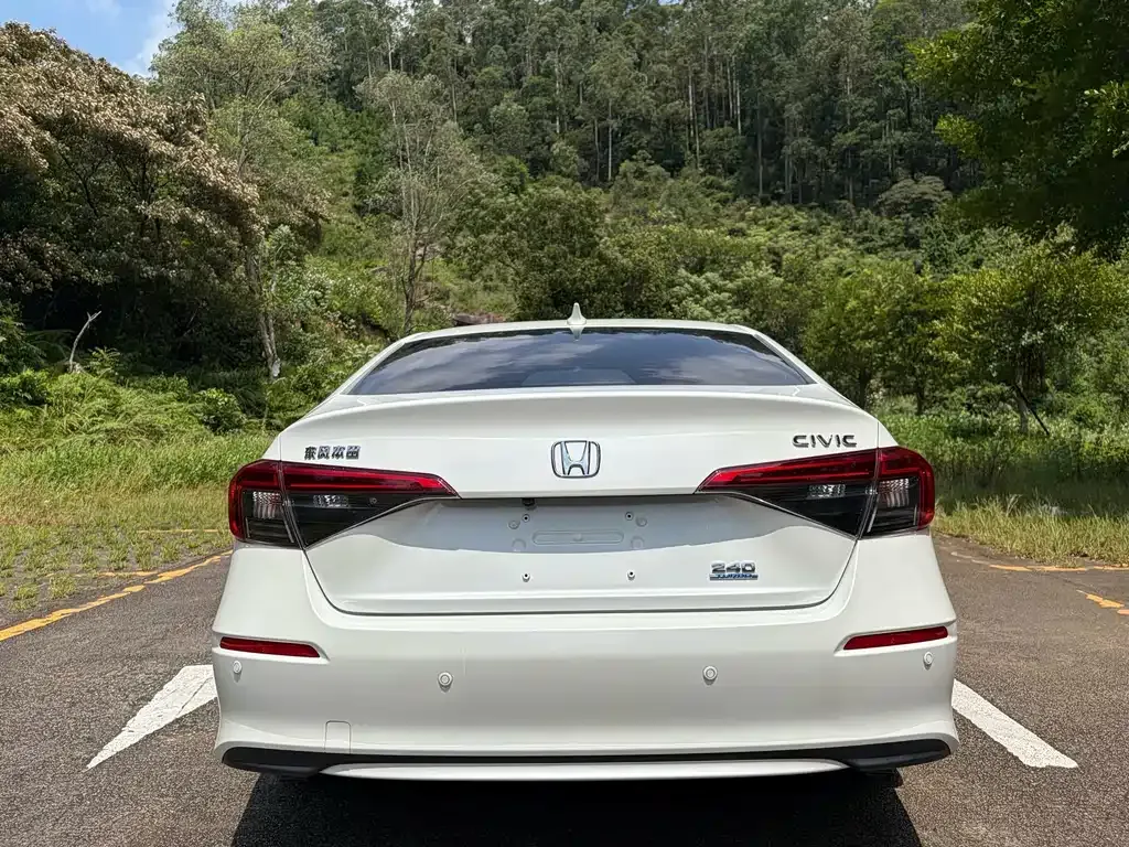 Honda Civic — фото 7