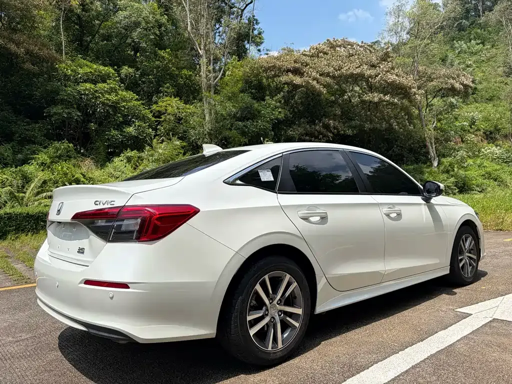 Honda Civic — фото 5