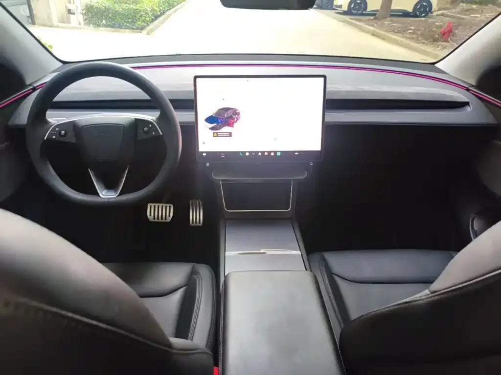 Tesla Model Y — фото 4