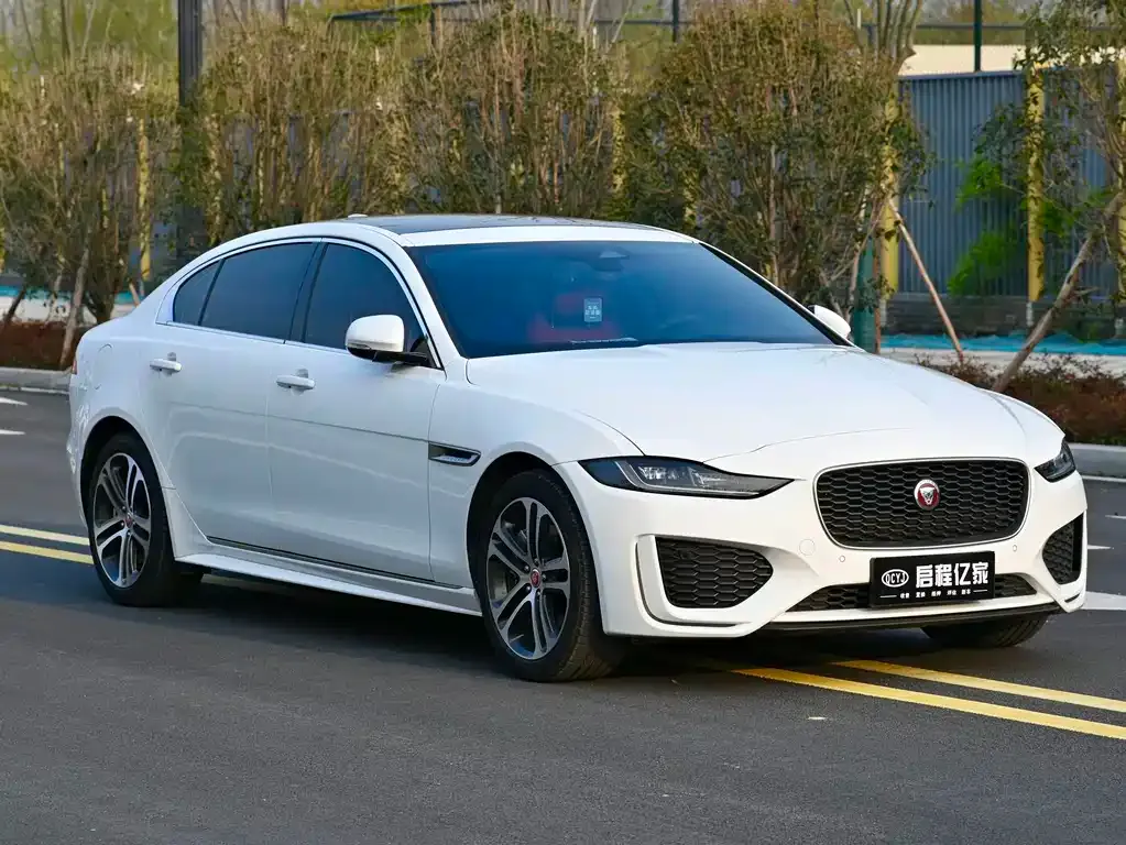 Jaguar XEL — фото 10