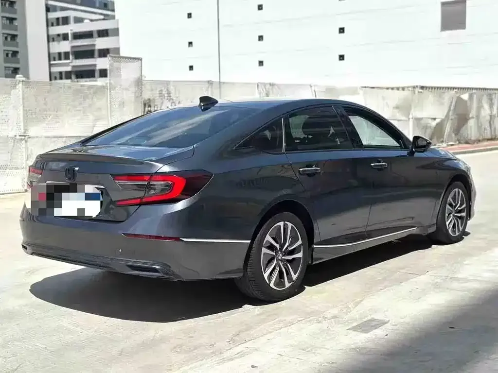 Honda Accord — фото 3