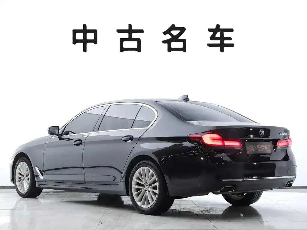 BMW 5 Series — фото 2