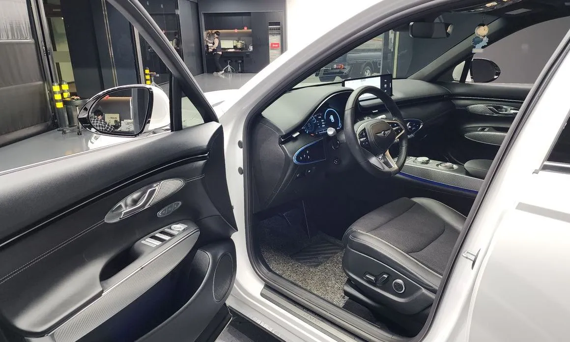 Genesis GV70 — фото 6