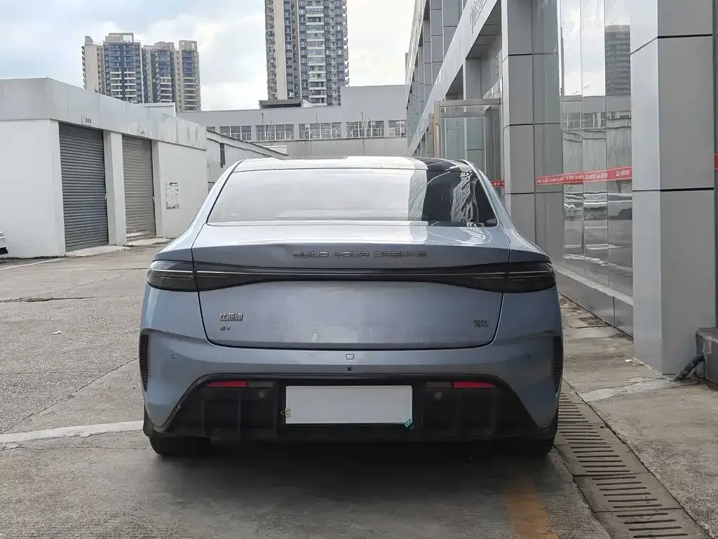 BYD Seal — фото 4