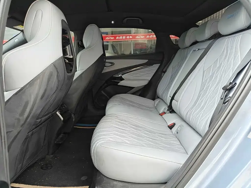 BYD Seal — фото 2