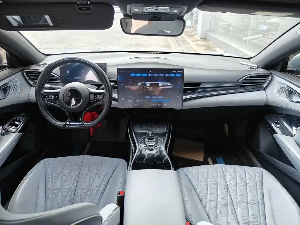 BYD Seal — фото 7