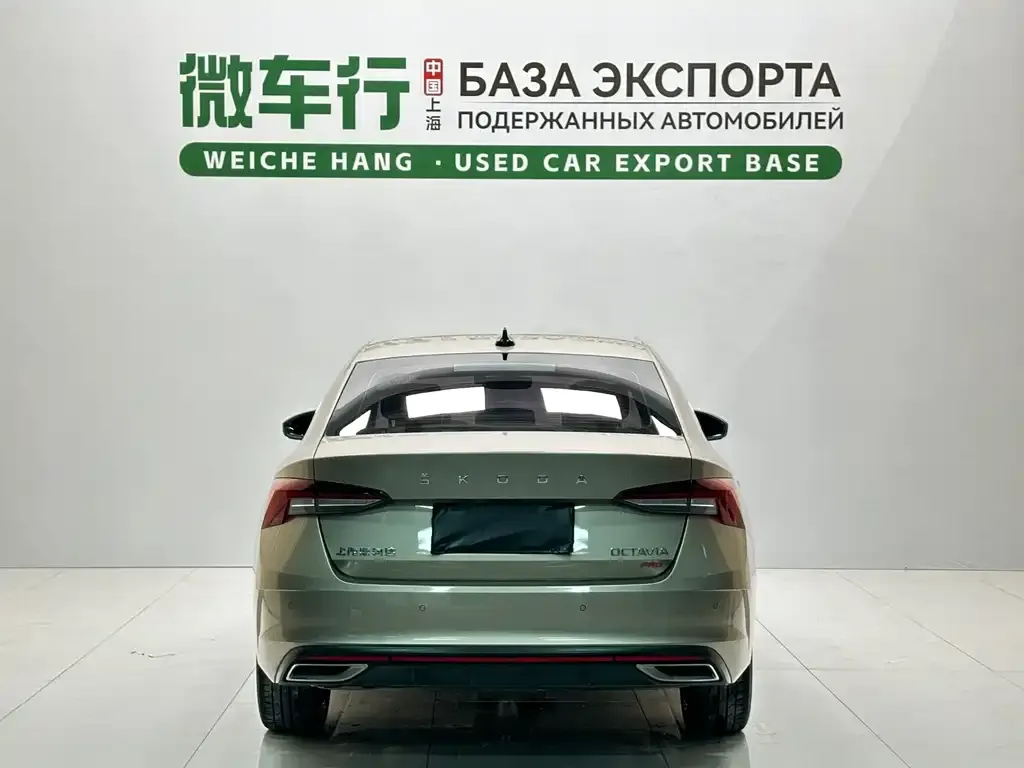 Skoda Octavia — фото 2