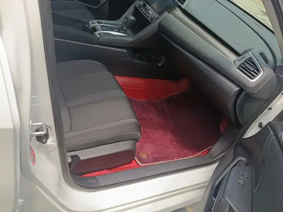 Honda Civic — фото 10