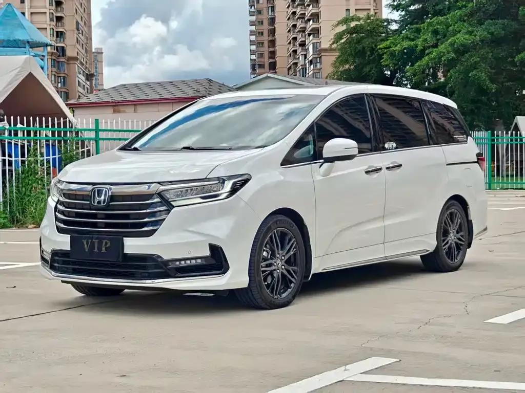 Honda Odyssey — фото 1