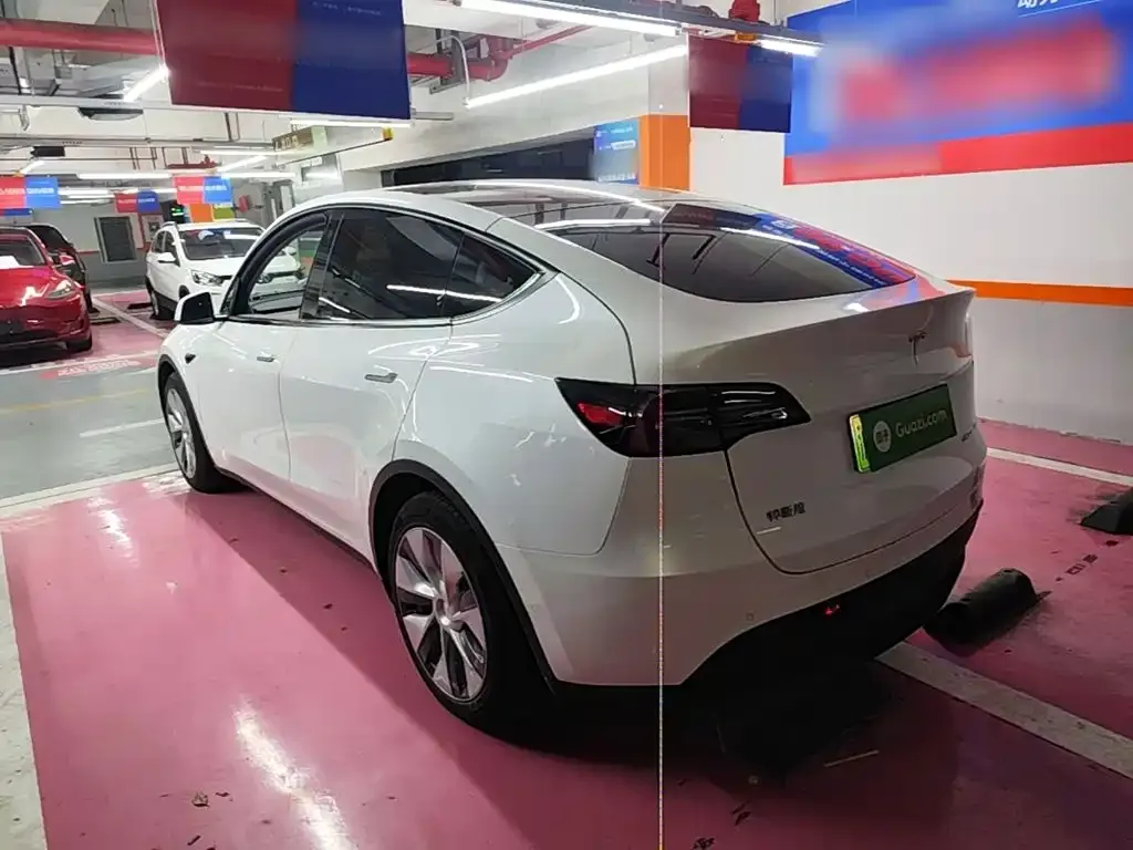Tesla Model Y — фото 9