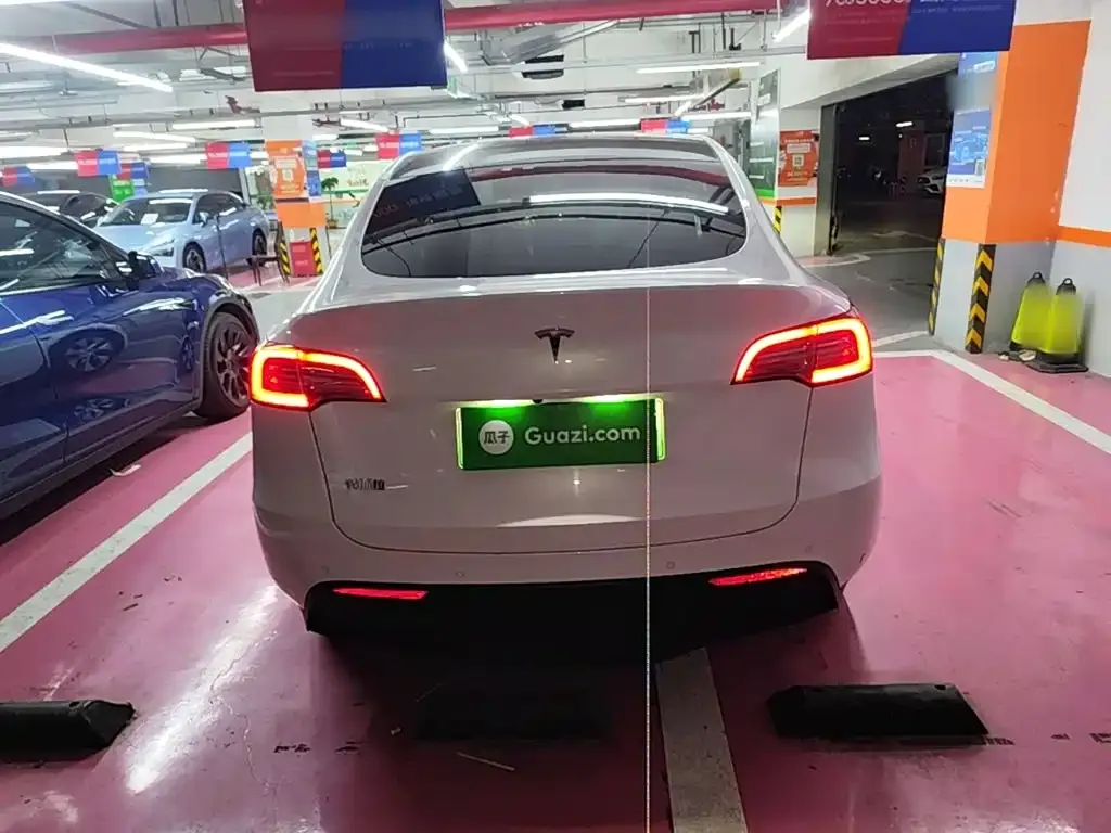 Tesla Model Y — фото 4