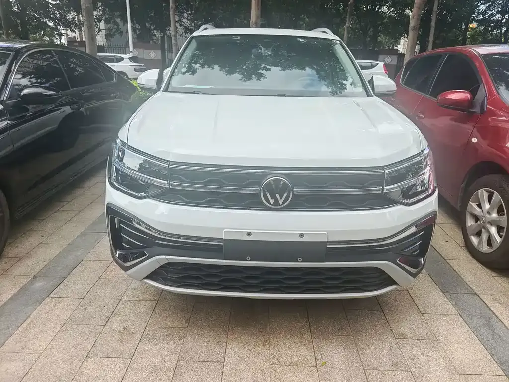 Volkswagen Tharu — фото 5